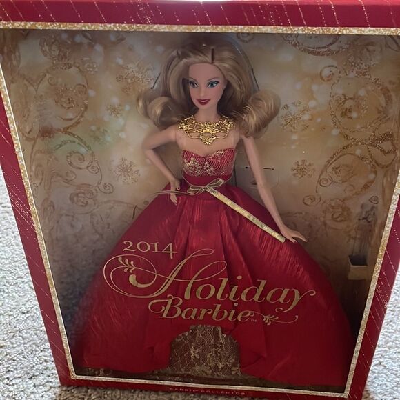 2014 Holiday Barbie - Picture 5 of 6